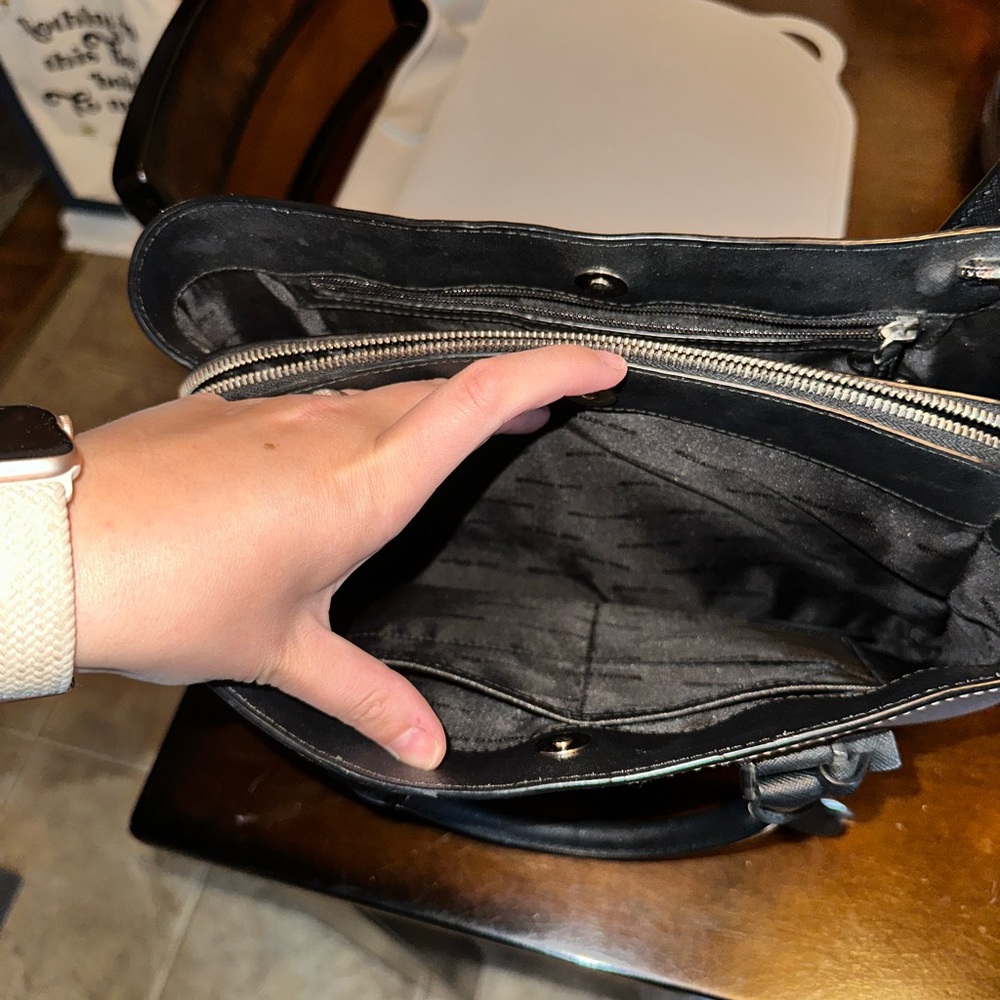 Michael Kors two toned crossbody tote - Picture 6 of 8